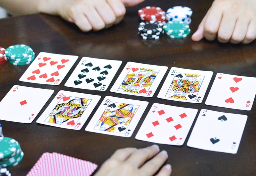 Cách đặt cược hiệu quả khi chơi bài Baccarat - Hình 1 cach dat cuoc hieu qua khi choi bai baccarat - hinh 1