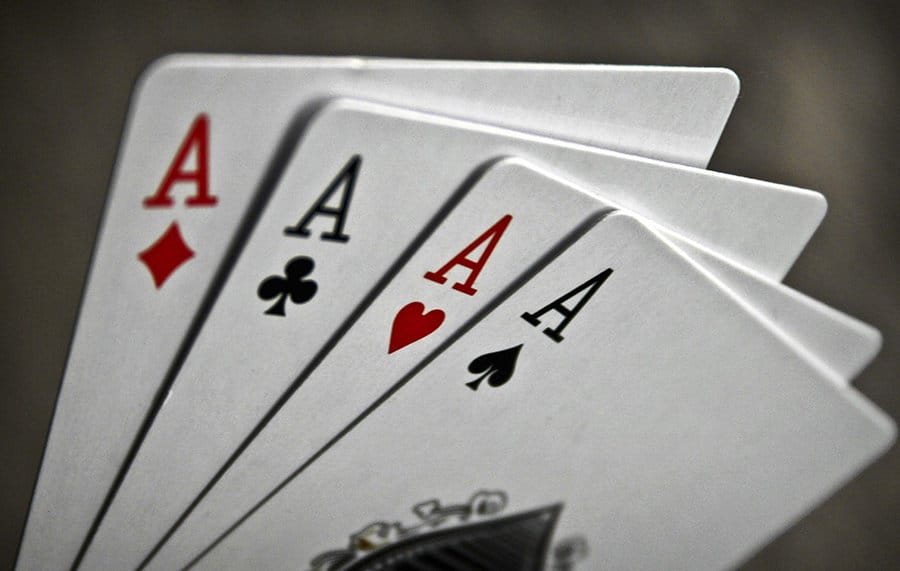 Chỉ bạn cách chơi game Blackjack trong vòng 1 nốt nhạc - Hình 1 chi ban cach choi game blackjack trong vong 1 not nhac - hinh 1