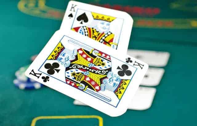 Học hỏi ngay cách chọn bàn chơi trong game Poker online - Hình 1 hoc hoi ngay cach chon ban choi trong game poker online - hinh 1