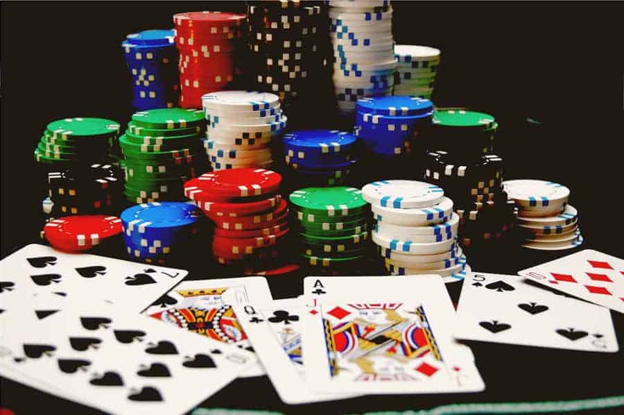 Chỉ mất 3 phút để học được cách chơi game Baccarat cực đỉnh - Hình 2 chi mat 3 phut de hoc duoc cach choi game baccarat cuc dinh - hinh 2