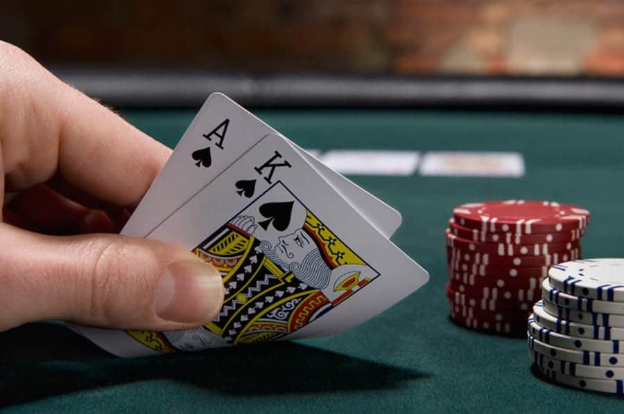 Một trong những kinh nghiệm giúp chiến thắng game Baccarat đến 99% - Hình 2 mot trong nhung kinh nghiem giup chien thang game baccarat den 99% - hinh 2