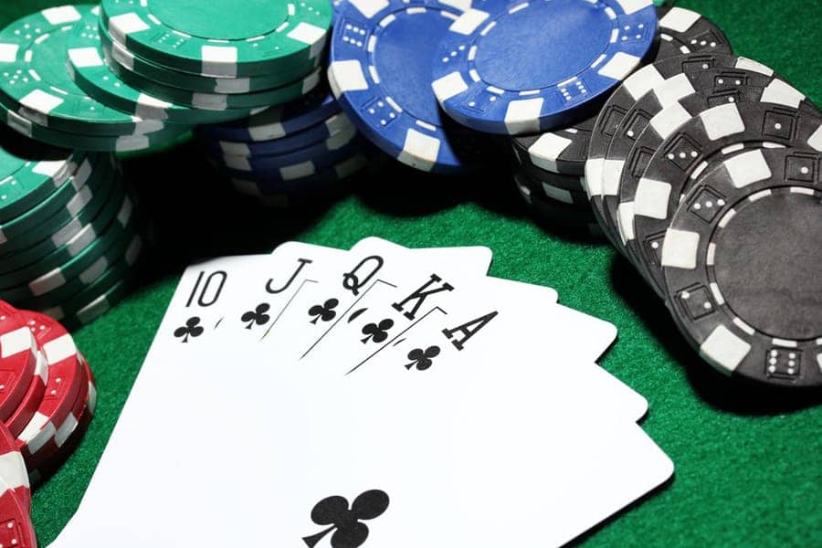 Tham khảo những chiến thuật đỉnh cao khi chơi Poker - Hình 1 tham khao nhung chien thuat dinh cao khi choi poker - hinh 1