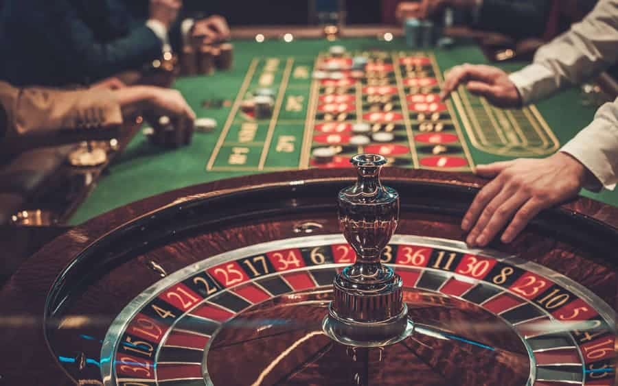Chơi Roulette thế nào để giảm được rủi ro mất tiền - Hình 2 choi roulette the nao de giam duoc rui ro mat tien - hinh 2