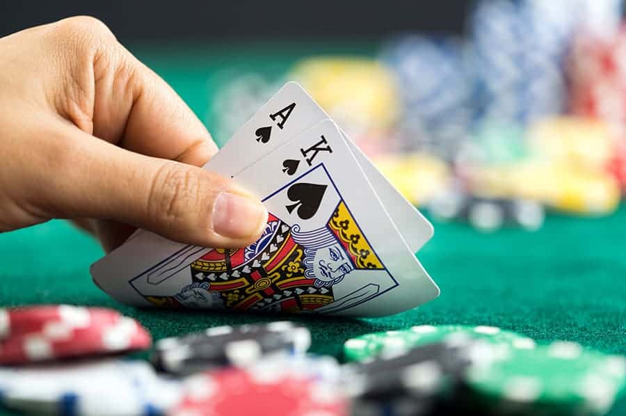 Những bí kíp giúp bạn tiến bộ trong bài Baccarat - Hình 1 nhung bi kip giup ban tien bo trong bai baccarat - hinh 1