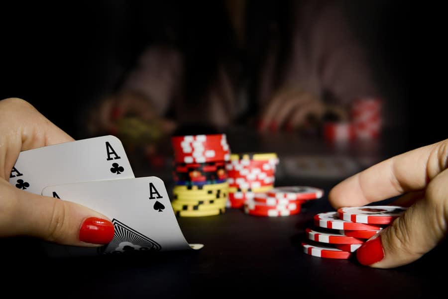 Các cách nhận xét cửa chơi trong game Baccarat - Hình 3 cac cach nhan xet cua choi trong game baccarat - hinh 3