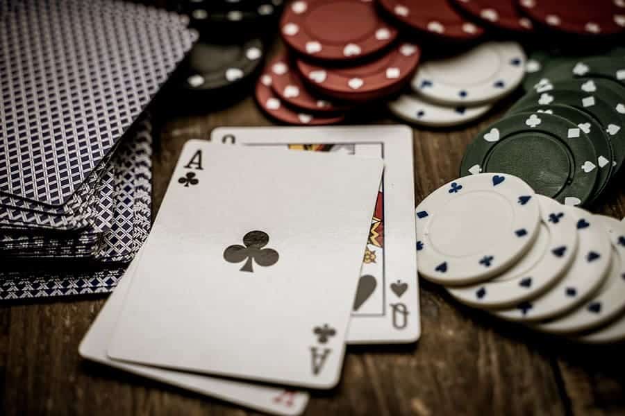 Những lời khuyên sáng giá khi chơi Poker mà bạn cần biết - Hình 2 nhung loi khuyen sang gia khi choi poker ma ban can biet - hinh 2