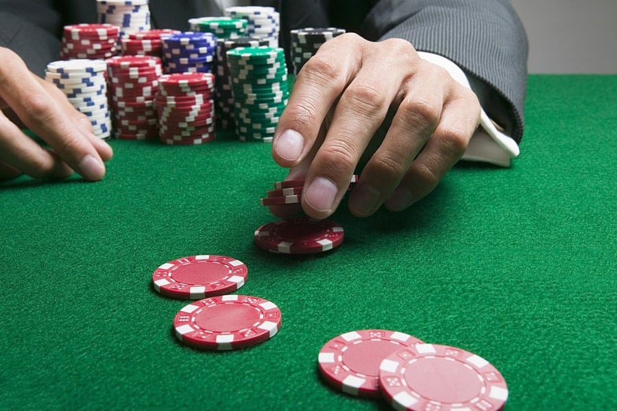 Trở thành người chơi Poker sành sỏi, hãy cập nhập kiến thức sau - Hình 1 tro thanh nguoi choi poker sanh soi, hay cap nhap kien thuc sau - hinh 1