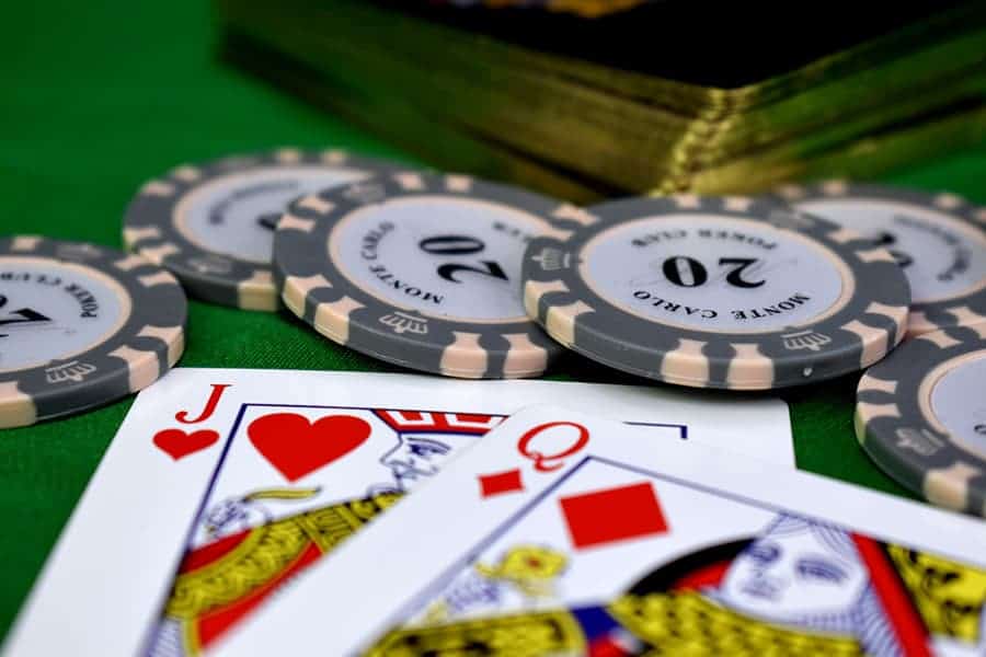 Mẹo đoán bài Poker cực dễ cho người chơi - Hình 2 meo doan bai poker cuc de cho nguoi choi - hinh 2