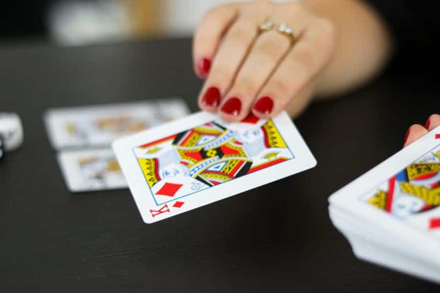 Những chiến thuật chơi Blackjack bạn nên biết - Hình 1 nhung chien thuat choi blackjack ban nen biet - hinh 1