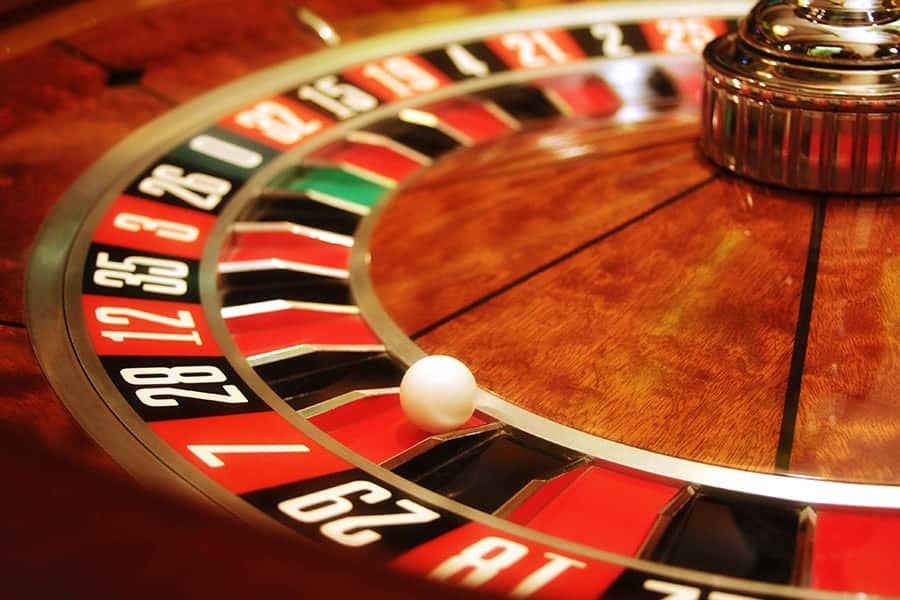 Trò chơi Roulette chứa đựng yếu tố may rủi - Hình 2 tro choi roulette chua dung yeu to may rui - hinh 2