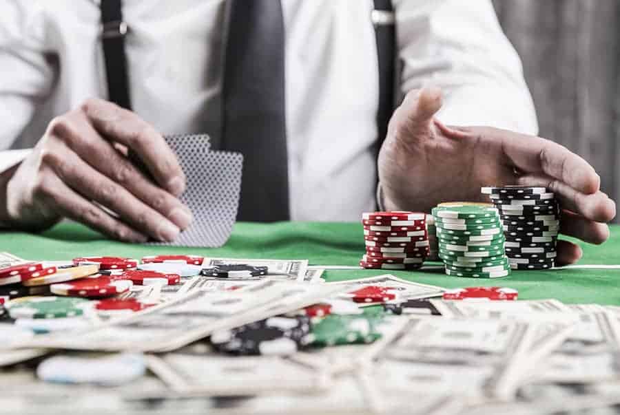 Những cách làm chủ sòng bài online Poker - Hình 1 nhung cach lam chu song bai online poker - hinh 1