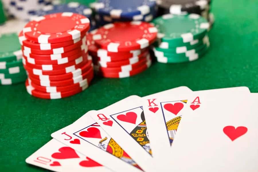 Luật chơi và những bí quyết làm chủ sòng chơi Baccarat - Hình 2 luat choi va nhung bi quyet lam chu song choi baccarat - hinh 2