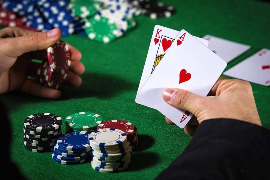 Những điều căn bản mà người chơi nên biết khi chơi Blackjack - Hình 2 nhung dieu can ban ma nguoi choi nen biet khi choi blackjack - hinh 2
