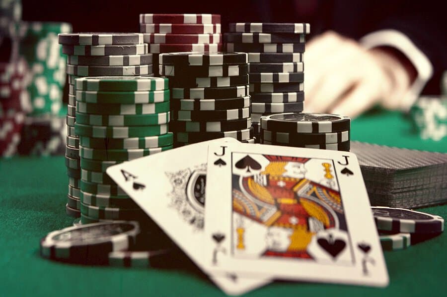 Trước khi tham gia bàn đấu Baccarat, bạn nên có gì? - Hình 1 truoc khi tham gia ban dau baccarat, ban nen co gi? - hinh 1