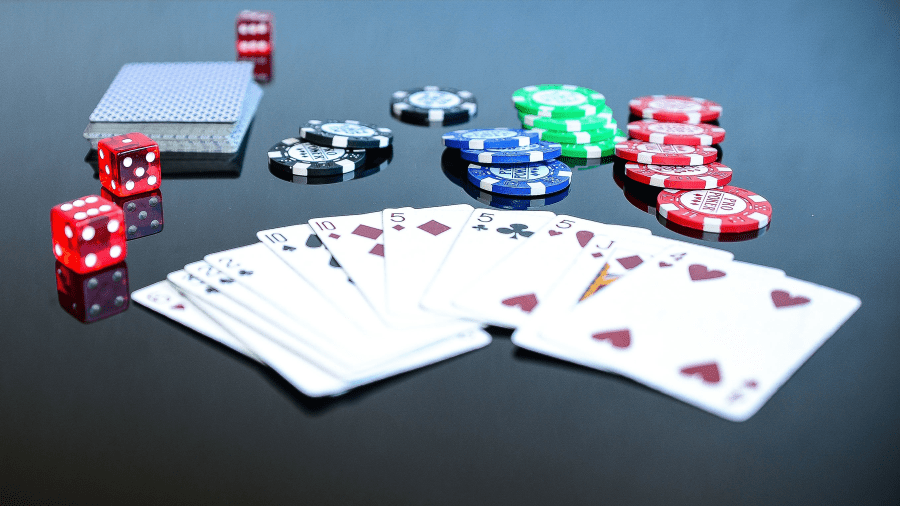 Hướng dẫn chơi Blackjack đúng nhất cho người mới bắt đầu - Hình 2 huong dan choi blackjack dung nhat cho nguoi moi bat dau - hinh 2