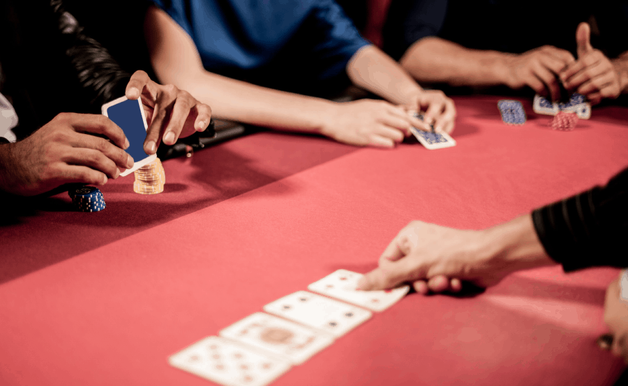 Poker và những luật chơi cần lắm rõ - Hình 1 poker va nhung luat choi can lam ro - hinh 1