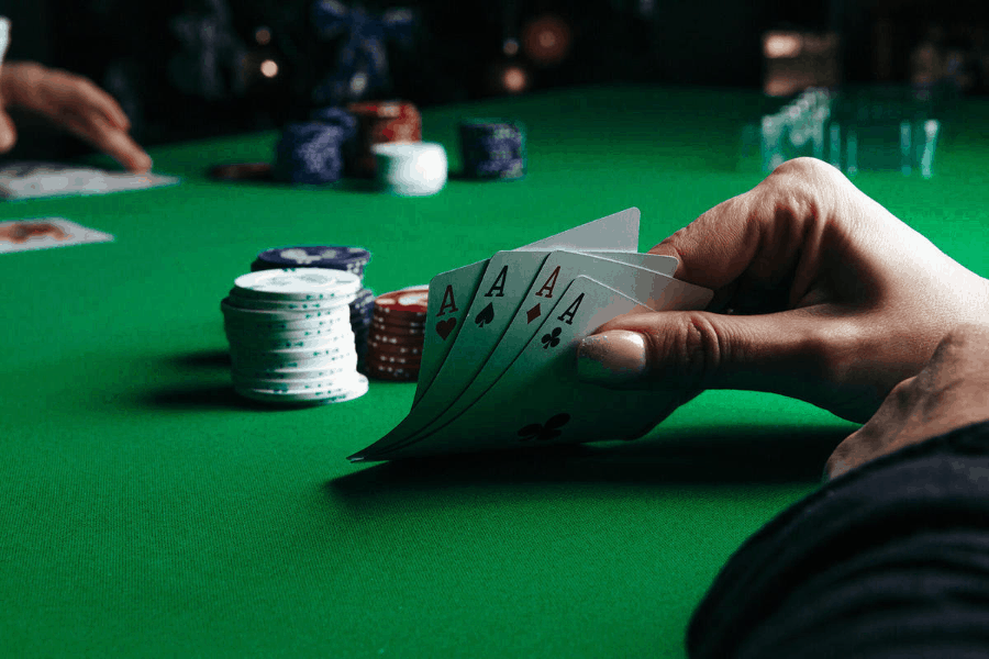 Poker và những luật chơi cần lắm rõ - Hình 2 poker va nhung luat choi can lam ro - hinh 2