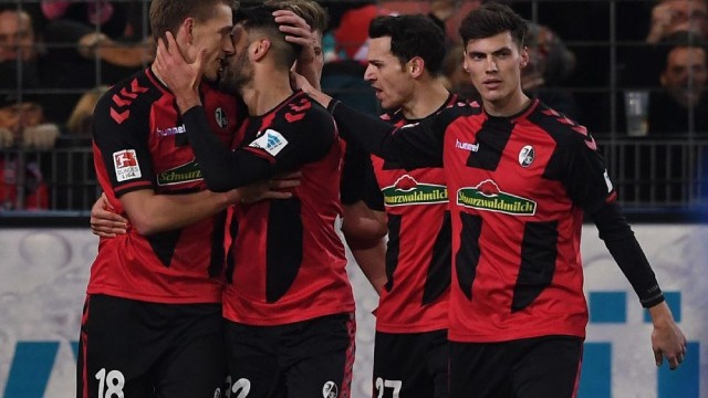 Soi kèo nhà cái bóng đá trận Freiburg vs Borussia M'gladbach