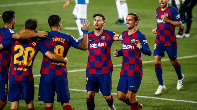 Soi kèo nhà cái bóng đá trận Barcelona vs Napoli Soi kèo nhà cái bóng đá trận Barcelona vs Napoli