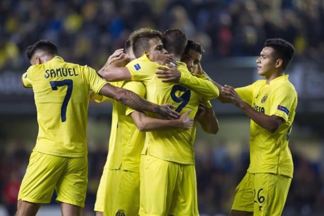 Soi kèo nhà cái bóng đá trận Villarreal vs Barcelona