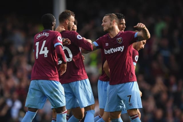 Soi kèo nhà cái bóng đá trận West Ham United vs Burnley