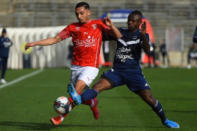 Soi kèo nhà cái bóng đá trận Nimes vs Nantes Soi kèo nhà cái bóng đá trận Nimes vs Nantes