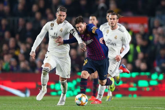 Soi kèo nhà cái bóng đá trận Real Madrid vs Valencia Soi kèo nhà cái bóng đá trận Real Madrid vs Valencia