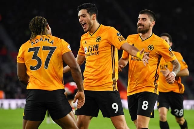 Soi kèo nhà cái bóng đá trận Wolves vs Leicester Soi kèo nhà cái bóng đá trận Wolves vs Leicester