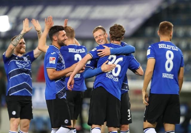 Soi kèo nhà cái bóng đá trận Arminia Bielefeld vs Union Berlin Soi kèo nhà cái bóng đá trận Arminia Bielefeld vs Union Berlin