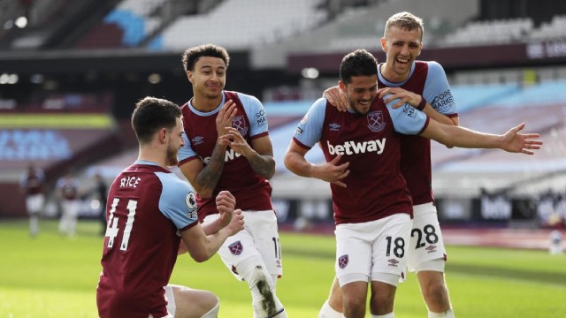 Soi kèo nhà cái bóng đá trận West Ham vs Leeds Soi kèo nhà cái bóng đá trận West Ham vs Leeds