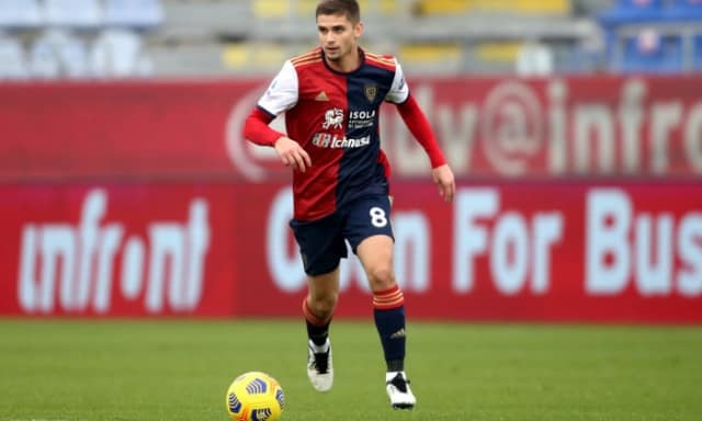 Soi kèo nhà cái bóng đá trận Cagliari vs Fiorentina Soi kèo nhà cái bóng đá trận Cagliari vs Fiorentina