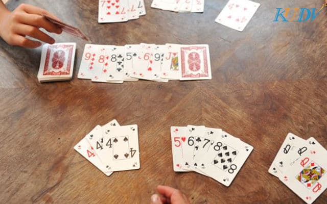 4 sai lầm cần loại bỏ khi chơi Tiến lên miền Bắc 4 sai lam can loai bo khi choi Tien len mien Bac