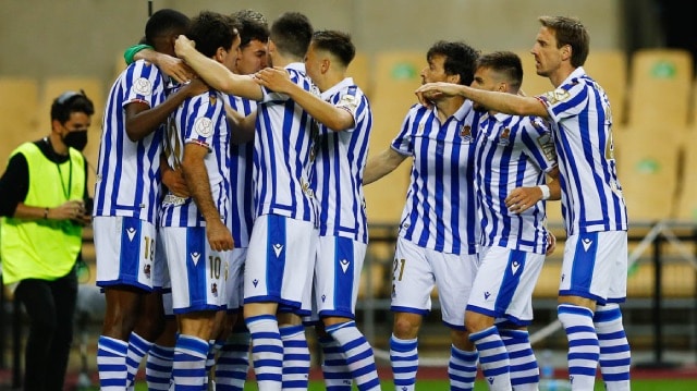 Soi kèo nhà cái bóng đá trận Real Sociedad vs Sevilla Soi kèo nhà cái bóng đá trận Real Sociedad vs Sevilla