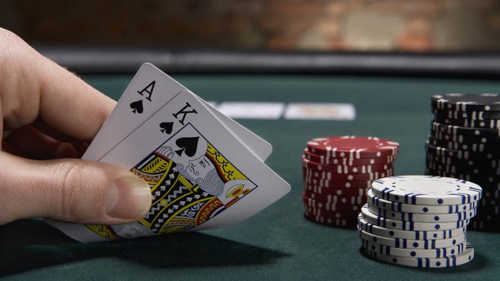 Chiến lược cơ bản của Spanish 21 - Blackjack phiên bản Tây Ban Nha Chien luoc co ban cua Spanish 21 - Blackjack phien ban Tay Ban Nha