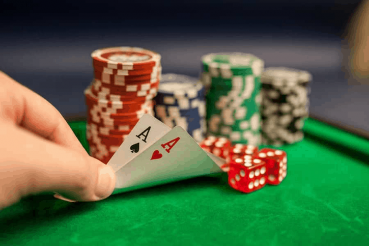 Thực hư về lựa chọn Đầu Hàng thường có trong các ván Blackjack Thuc hu ve lua chon Dau Hang thuong co trong cac van Blackjack