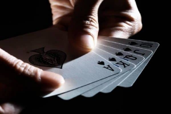 Quy định về bài chung và thứ hạng bài trong Poker Omaha Quy dinh ve bai chung va thu hang bai trong Poker Omaha