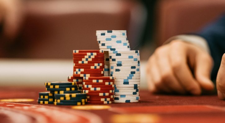 Thắng lớn Poker trước mọi đối thủ với 3 nguyên tắc vàng sau đây Thang lon Poker truoc moi doi thu voi 3 nguyen tac vang sau day