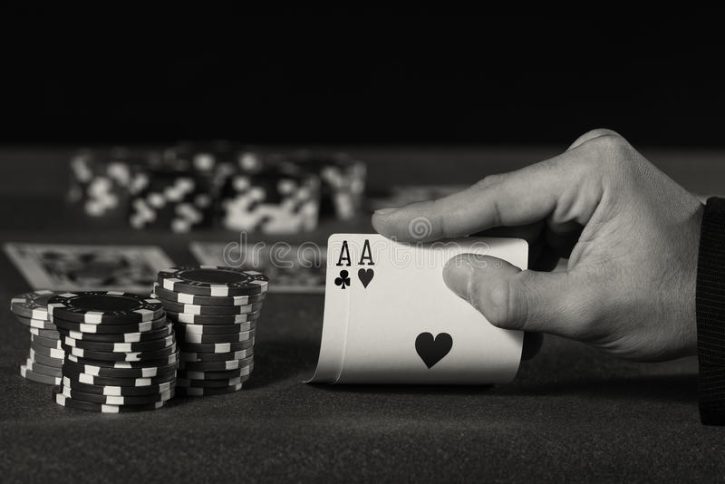 Chia sẻ luật chơi của bài Poker cho tân binh dễ chơi và dễ nhớ Chia se luat choi cua bai Poker cho tan binh de choi va de nho