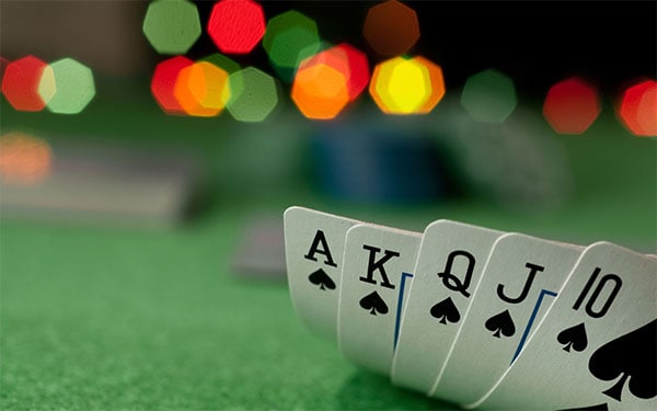 Quy định về các giới khi đặt cược trong trò chơi bài Poker Quy dinh ve cac gioi khi dat cuoc trong tro choi bai Poker