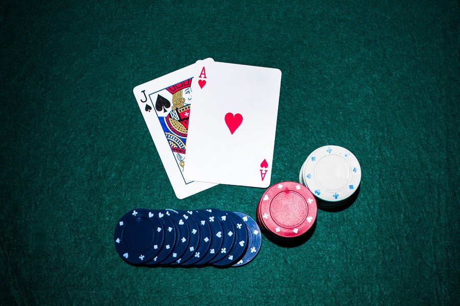 cai thien kha nang kiem tien trong blackjack voi mot so bi quyet sau