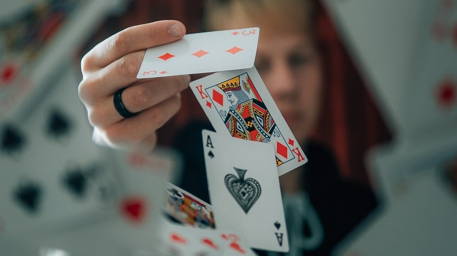 3 phương pháp cá cược dễ thắng trong Baccarat cần dùng để kiếm nhiều tiền hơn 3 phuong phap ca cuoc de thang trong baccarat can dung de kiem nhieu tien hon