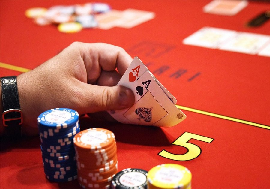 Chỉ ra 3 bí quyết cơ bản giúp bạn tham gia chơi Poker luôn tự tin chiến thắng chi ra 3 bi quyet co ban giup ban tham gia choi poker luon tu tin chien thang